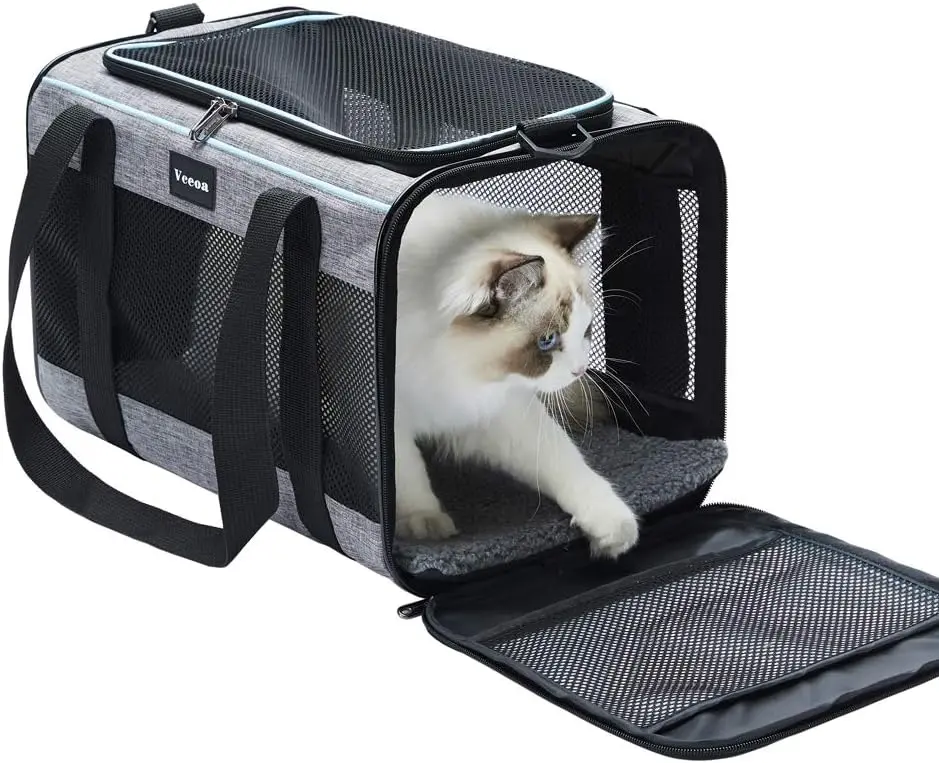 Vceoa 17.5x11x11 Pet Carrier for Cats Review: A Reliable Choice for Pet Owners